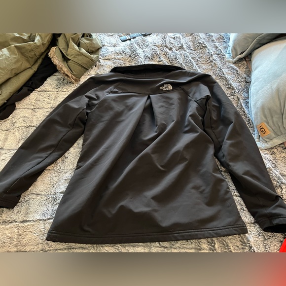 North face jacket - Picture 2 of 3